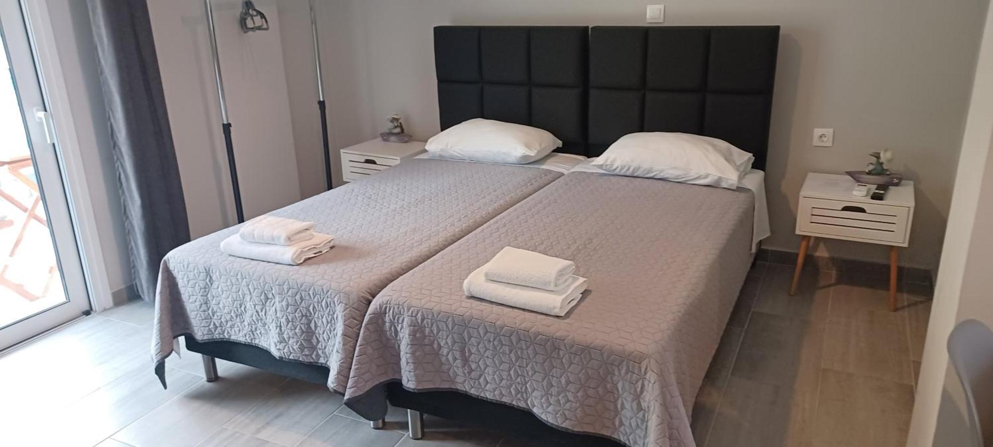 George Studios 2 Іпсос Екстер'єр фото