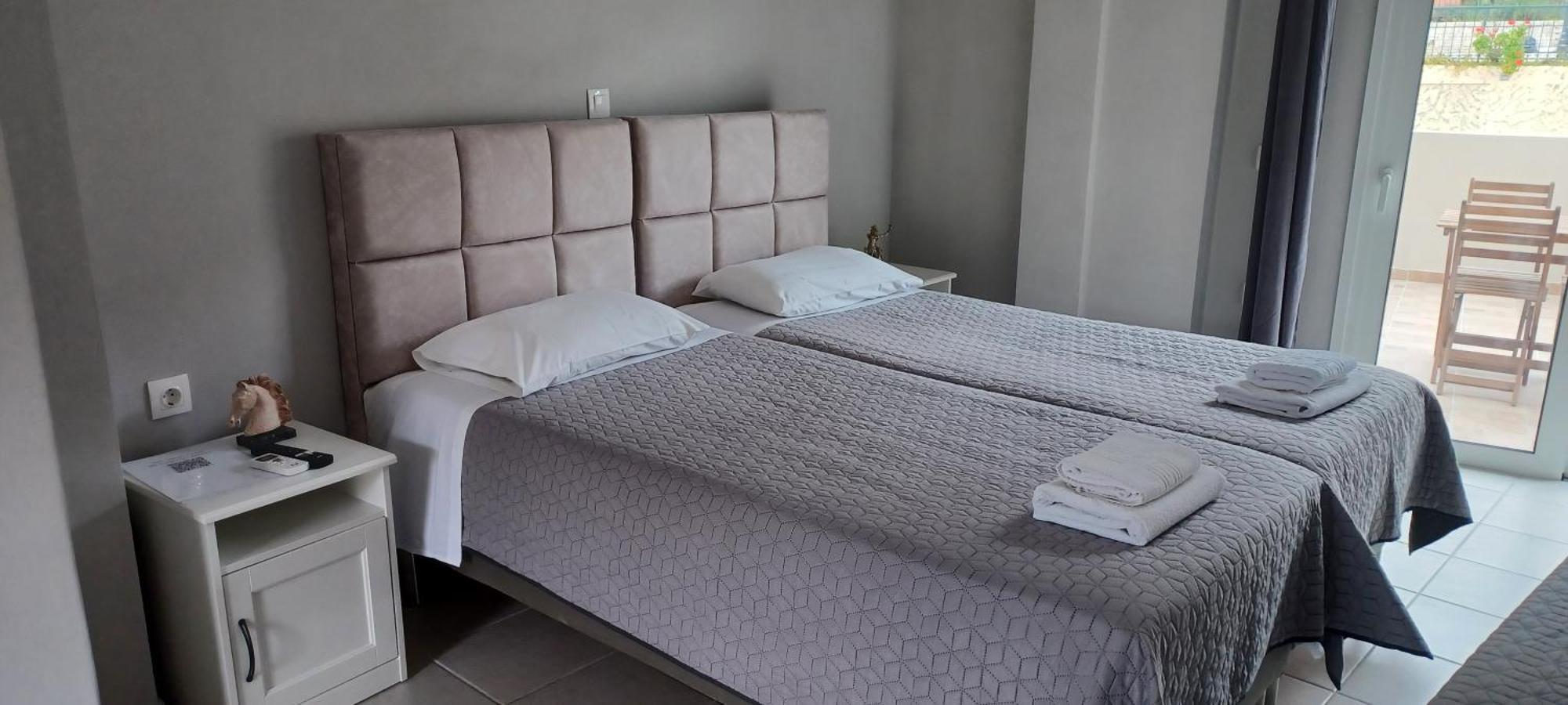 George Studios 2 Іпсос Екстер'єр фото