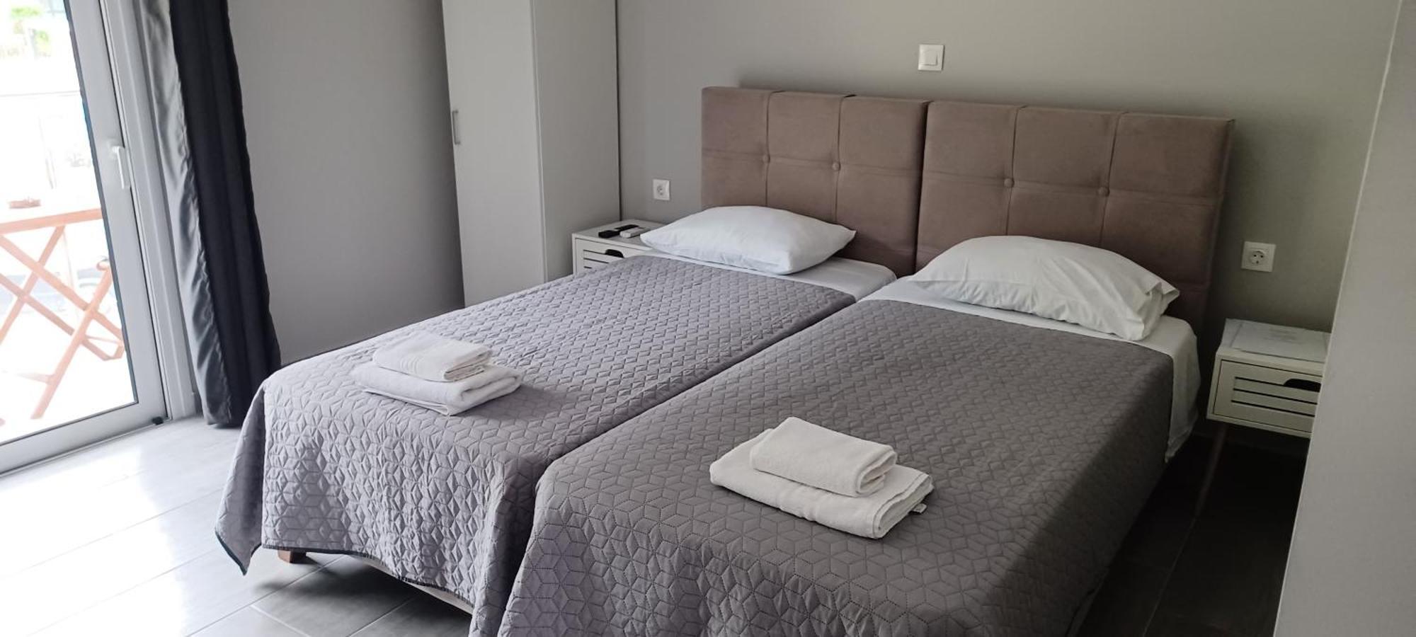 George Studios 2 Іпсос Екстер'єр фото